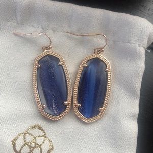 Kendra Scott Jewelry - Kendra Scott Elle earrings Rose Gold blue dust Kendra Scott Jewelry - Kendra Scott Elle earrings Rose Gold blue dust